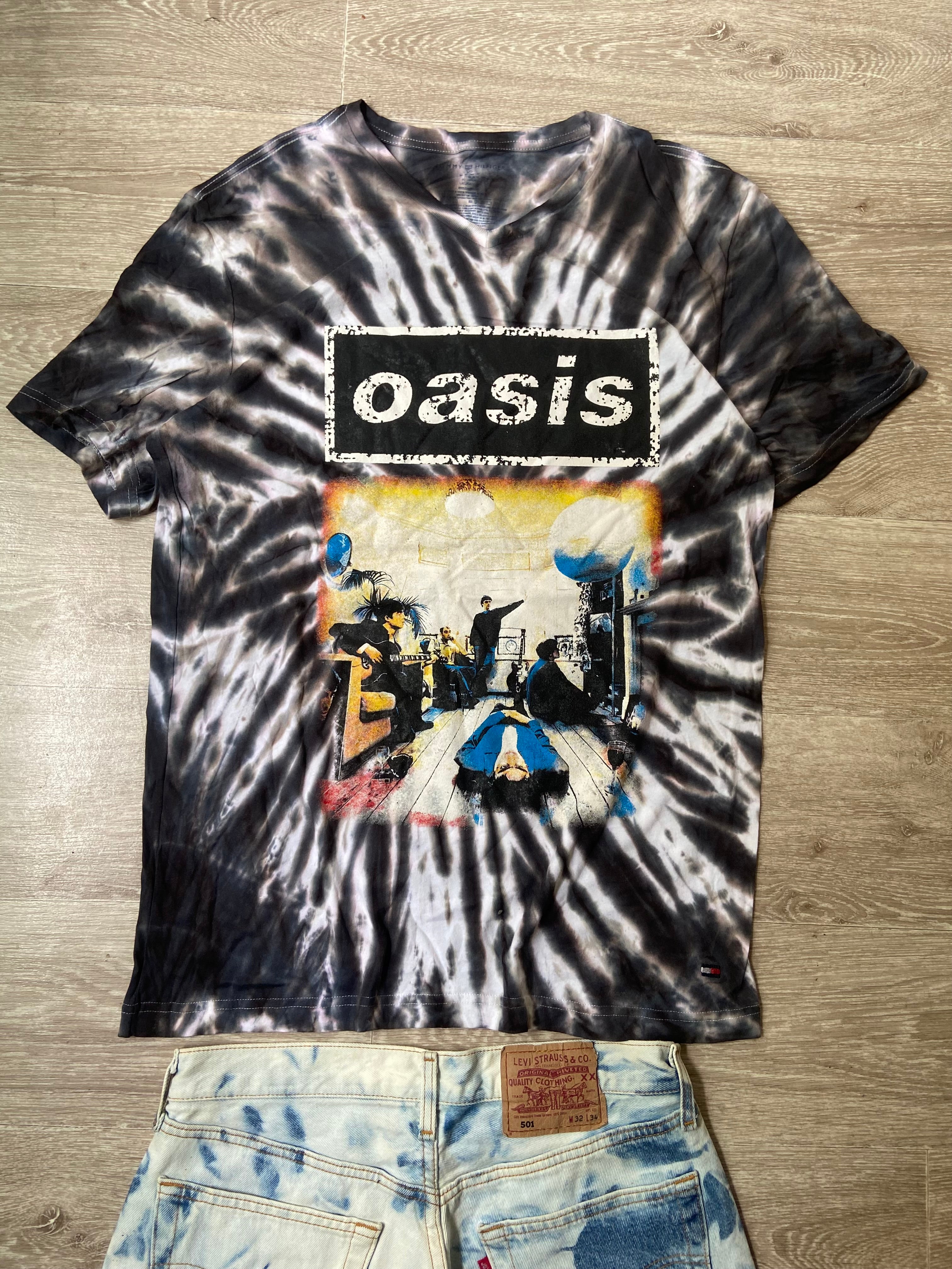 Graphic T-shirt Oasis (M)